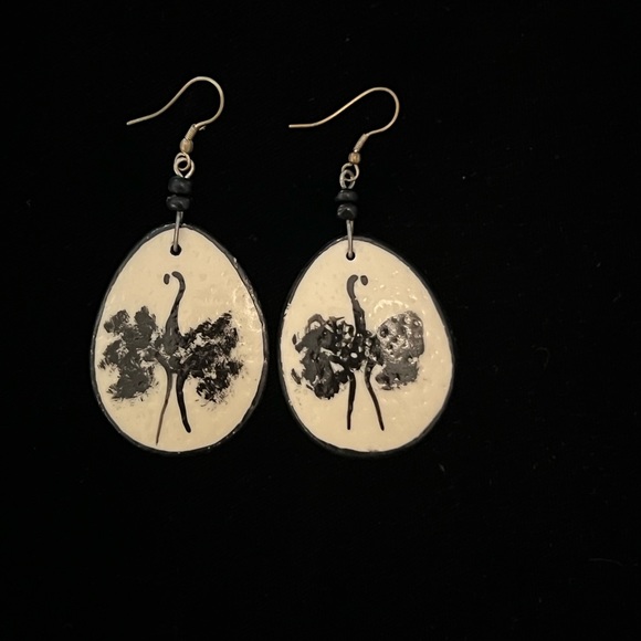 Ostrich Earingd - Picture 1 of 3